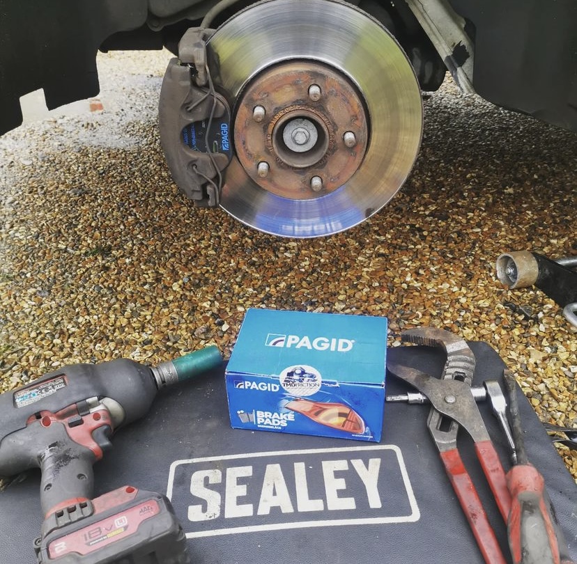 Brake disc and pad repair Watford